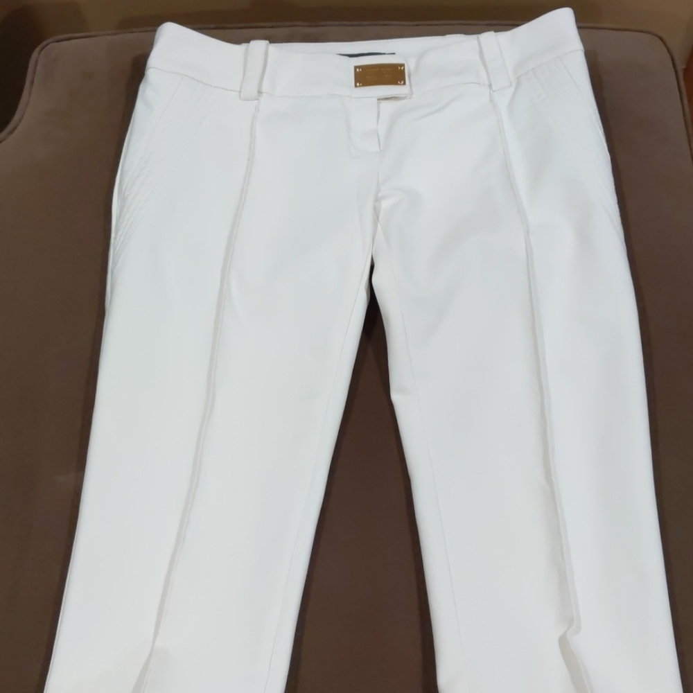 White low rise front pleated cropped pants